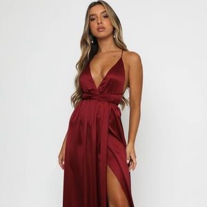 White Fox Boutique Endless Love Maxi Dress in Merlot. Size: Small